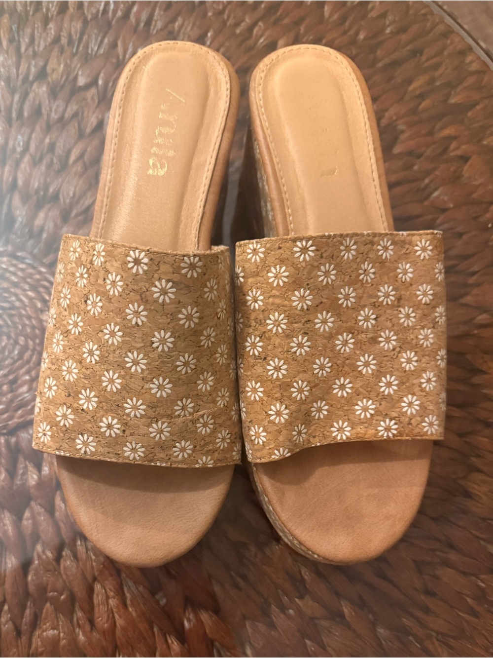 Arula Cork Daisy Slide Sandals - Women's Casual Slip-On - size 10
